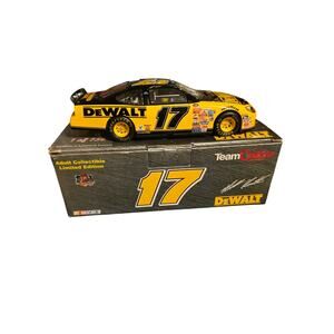 Matt Kenseth #17 DeWalt 2000 Ford Taurus Team Caliber Preferred 1:24 Bank 1/756